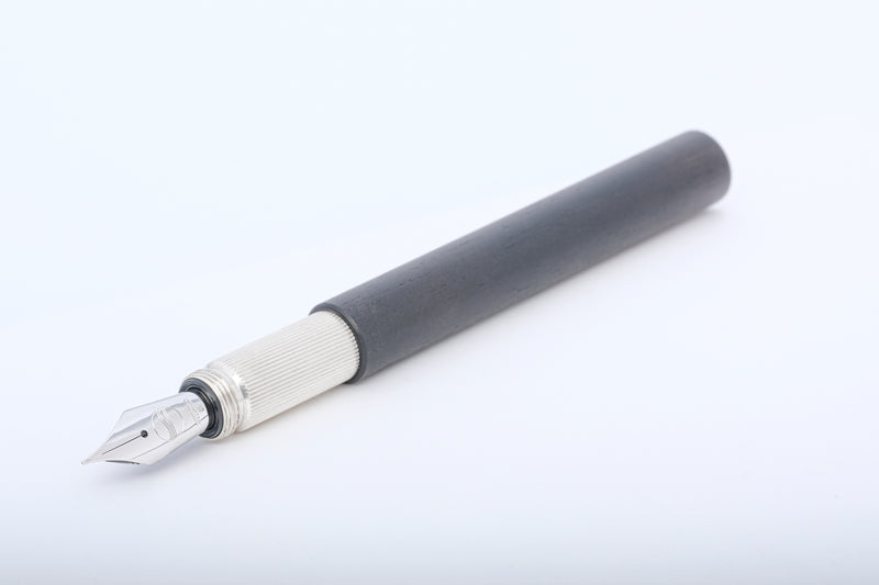 <tc>LONGCAP Ebony & Silver Fountain Pen, Special Edition, Handcrafted</tc>