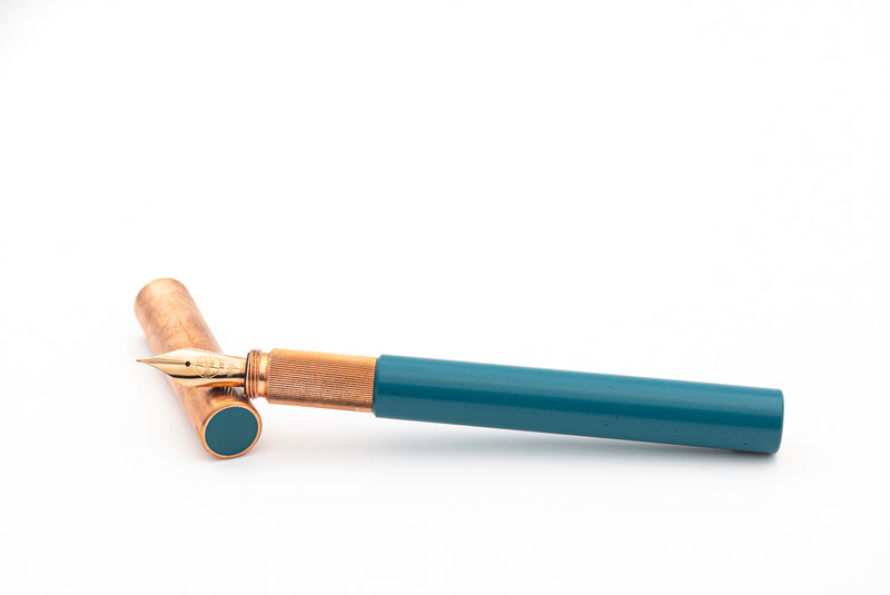<tc>LONGCAP design fountain pen, special edition ebonite "Aquamarine" & copper, handcrafted</tc>
