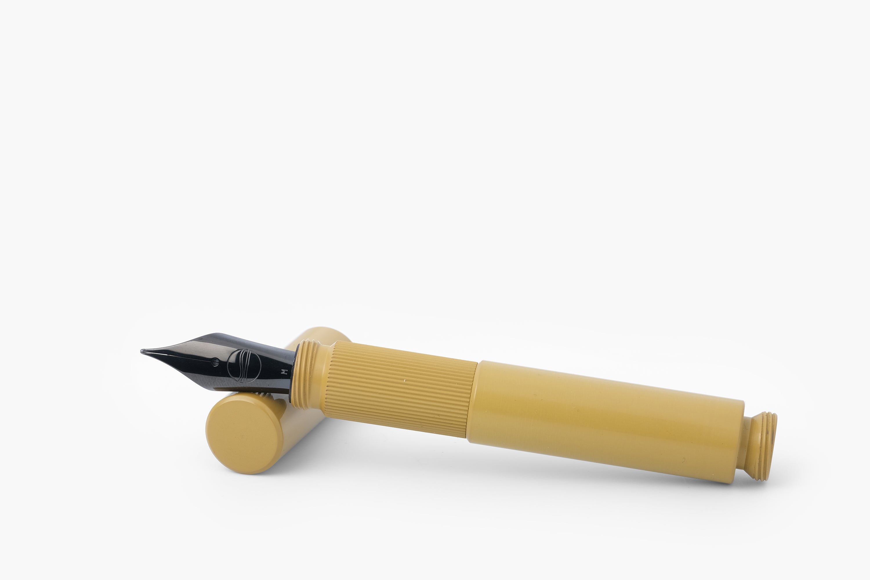 POCKETMASTER MONO, design pocket fountain pen made of pure ebonite "yellow 1.3", handcrafted