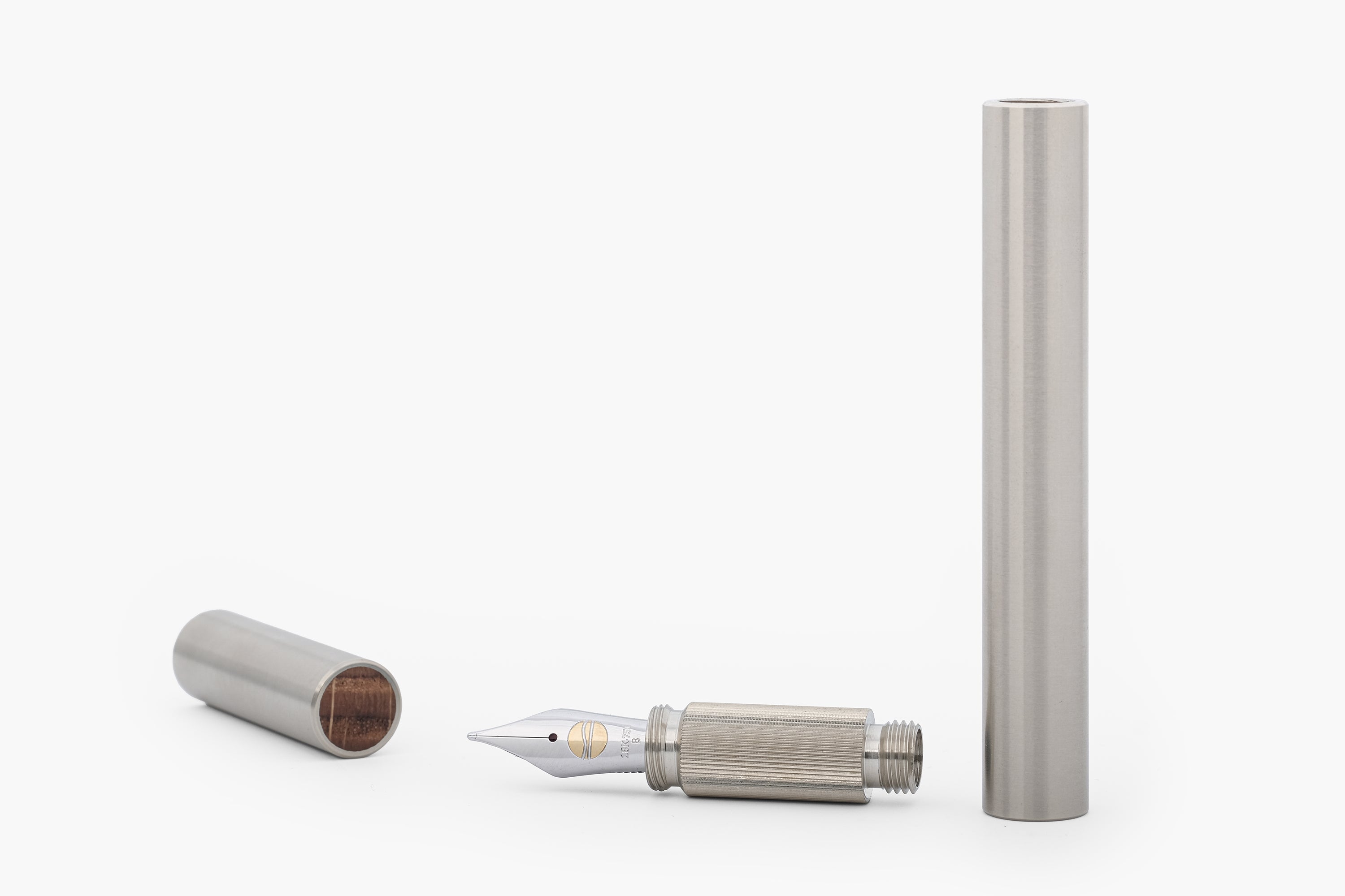 SHORTCAP, fountain pen made of brushed nickel silver with oak inlet, handmade