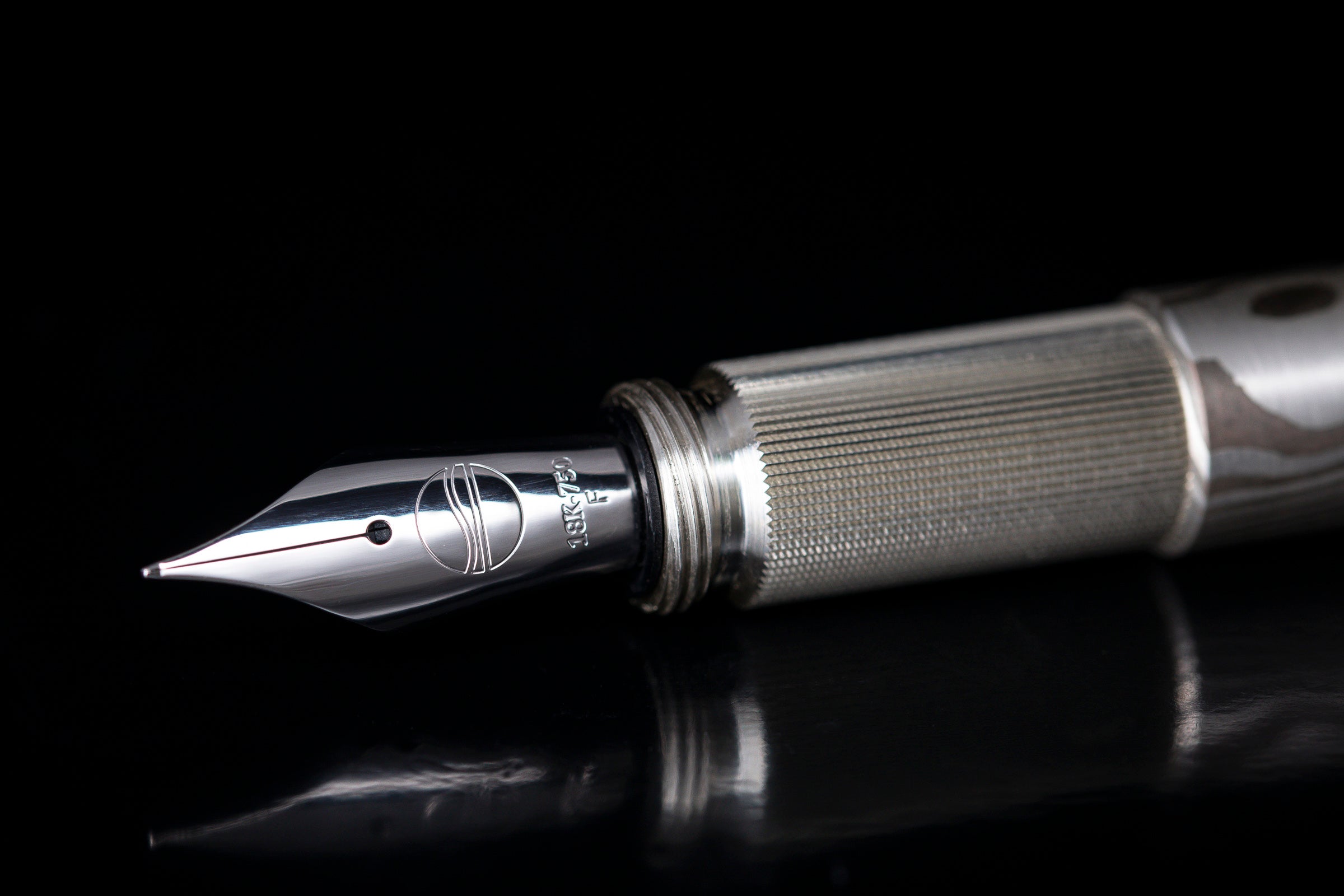 SHORTCAP fountain pen made of solid MOKUME GANE, fine silver & Shibuishi