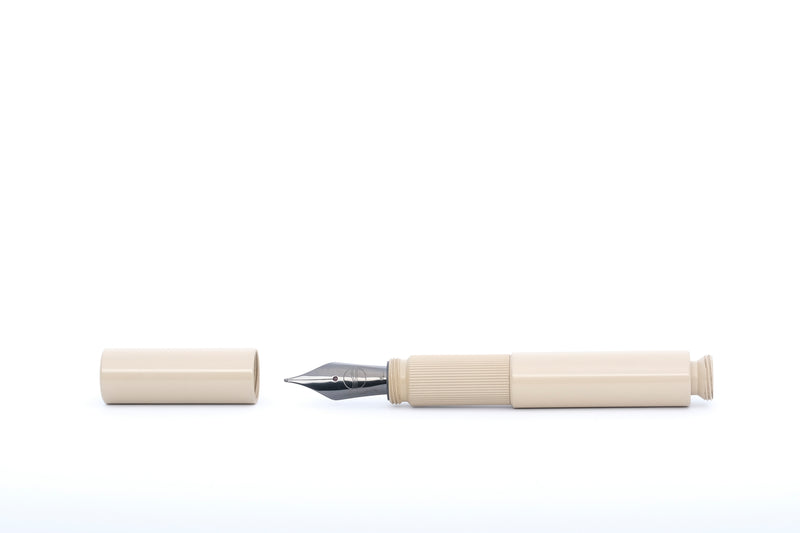 <tc>POCKETMASTER MONO, design pocket fountain pen made of pure ebonite "sand", handmade</tc>