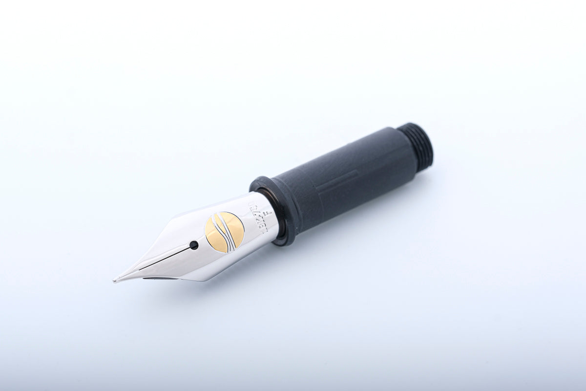 Schreibfeder_18Karat750bicolorGelbgold-ELBWOOD-TheHanseaticPenmaker